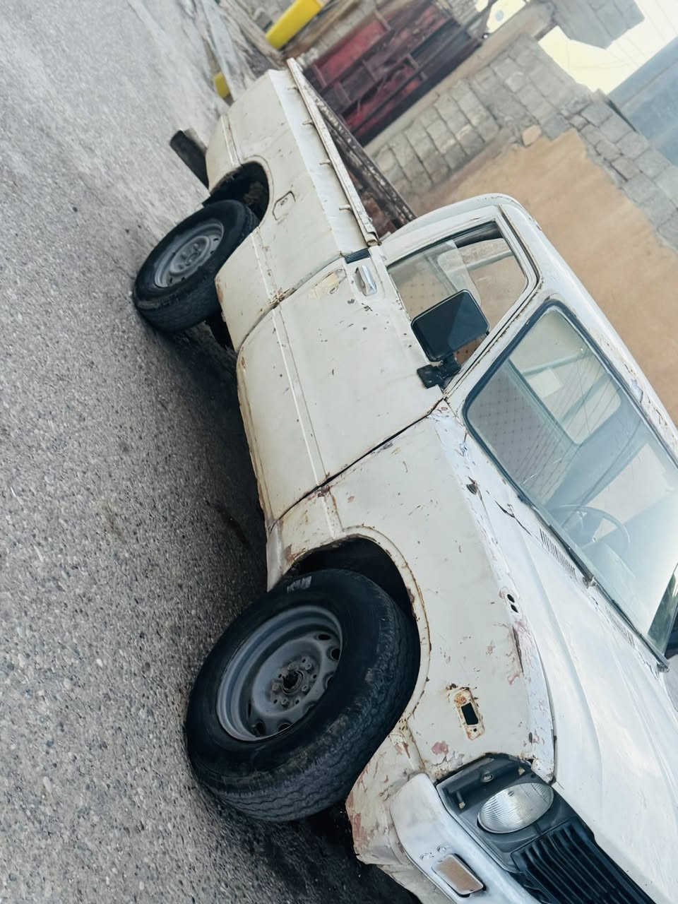 سلام عليكم بيكم 80لبيع محرك كير شرط شاصي شرط شرط كله عل بلادي السعر 12او بيه مجال مكاني الحويجه 
***********
