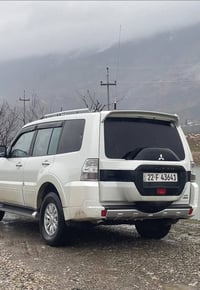 پاجیرۆ  ٤x٤ مۆدێل ٢٠١٥ سێ مەقحەد ئاوێنە شەفت ناو کرێمێ شاشە ئایبات کام...