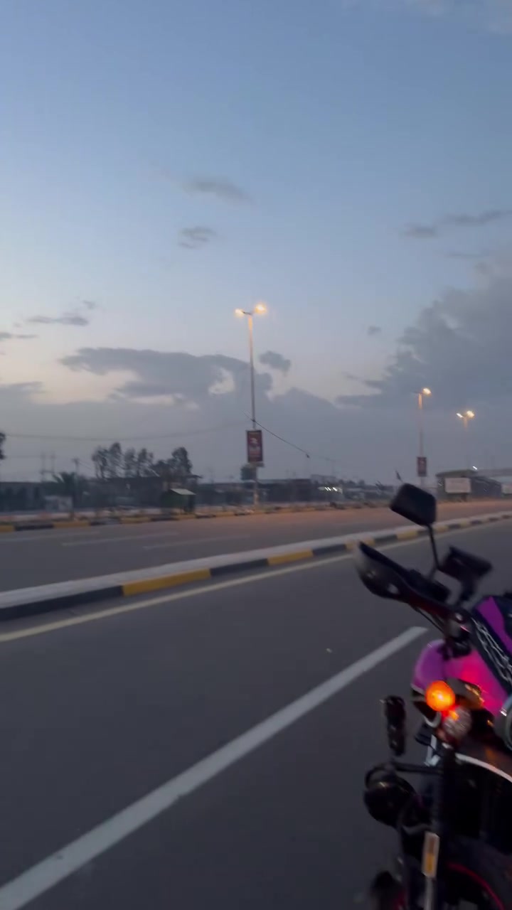 دايون موديل ٢٠٢٣
دراجة نضيفة ومرتبة على يدي معدل ورزانة تخبل تجي وشوف بعينك
مراوس بدايون ٢٠٢٥ او ٢٠٢٦ حتيلو ايي فرق
ودراجة ما عايزة 
هورنات بوش / شاشة كار بلي  / شاحنة / ستاند كلاص / زنون بل وجه زوج / وبعد زنون هم بل وجه زون ثنين ستاندات 
على هاي نضافة شرط مكينة ما مفيلسة طالعة ٢٠٢٣/١٢بشهر ١٢
***********              /             ***********
