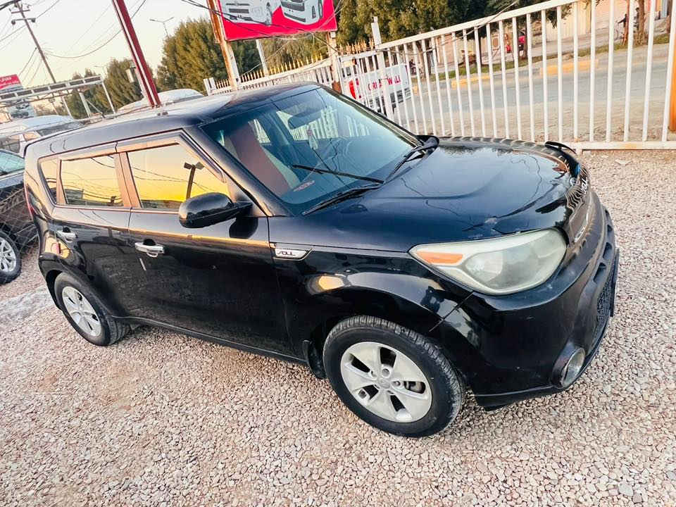 سلام عليكم سياره صول موديل ٢٠١٦ وارد امريكي
قطعتين صبغ جاملغ وبنيد كما موضح بالسونار  محرك ١٦٠٠ جي دي اي 
سعرها ٩٨ وبيها مجال 
مكان السياره طويريج الهنديه للاستفسار الاتصال على الرقم ٠٧٧٣ ٣٧٦ ٨٣٢٧
