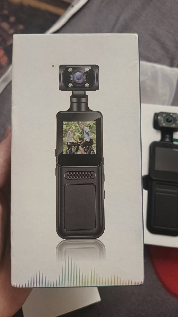 السلام عليكم للبيع (body camera ) 120°
دقة التصوير: (1080P-1920P) ، تصوير واضح ، الاتصال : (واي فاي ) ، تدعم كارت ميموري الحالة غير مستخدمة بيها ( تصوير ليلي ، تدوير كاميرا ، فتحه للثبيت ، تسجيل صوت) الملحقات:(شاحن فقط وين العلبة)
السعر: (35 الف ) للتواصل: ***********
مكاني شهداء البياع
