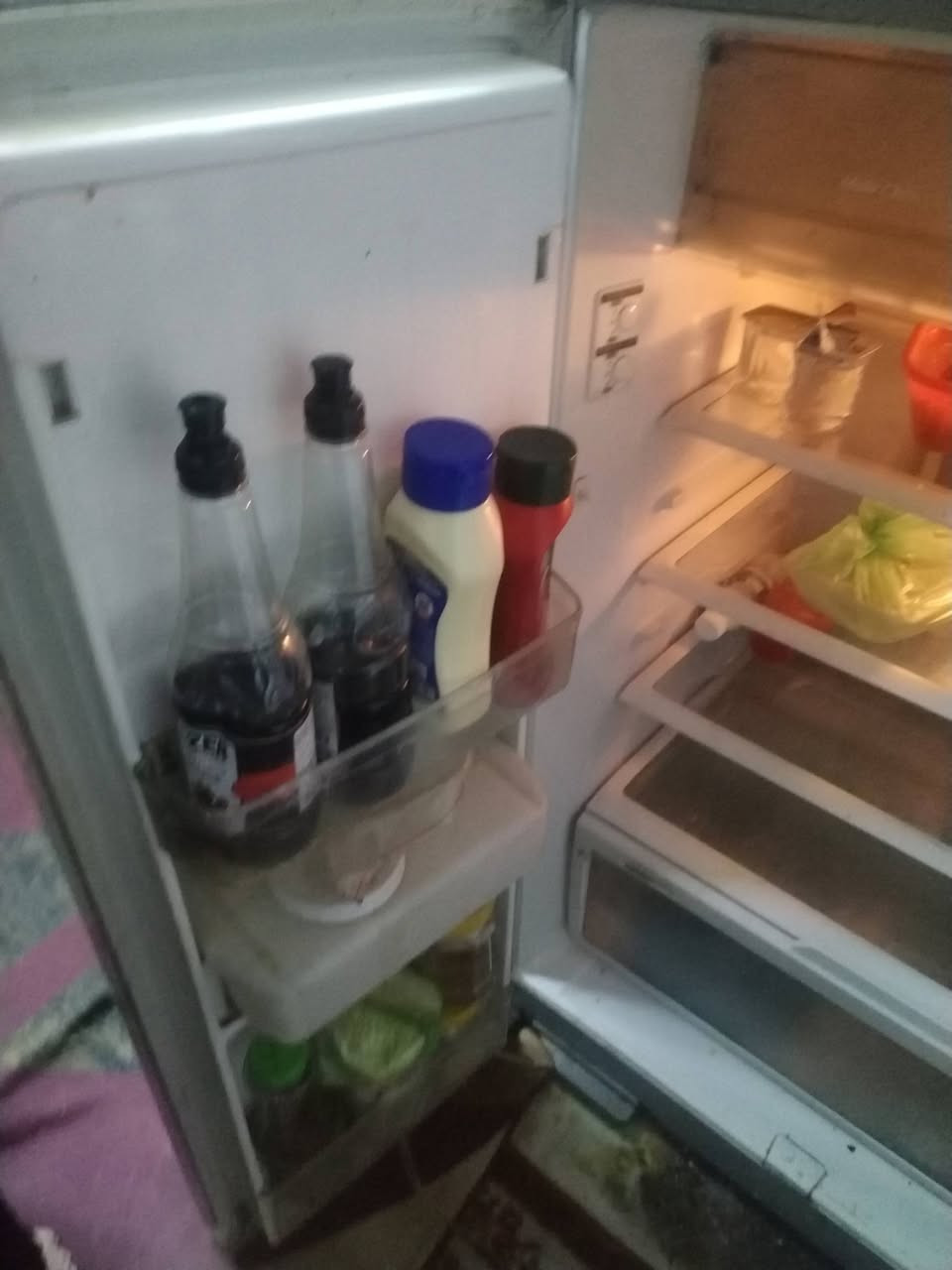 السلام عليكم رمضان مبارك
هاي ثلاجة هيتاشي اصليه يابانية اربع بيبان مستعمله قليل رايده ٤٠٠ وبيه مجال اخته الجديده الما مستعمله ب١٥٥٠٠٠٠

للإستفسار الاتصال على الرقم
***********
