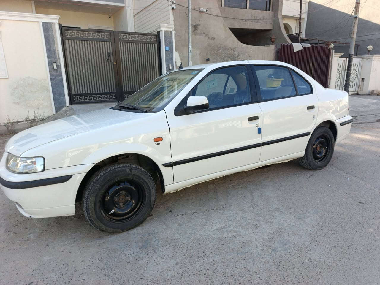 سلام عليكم
سمند2010 محدثه 17
بيها ضربه بسيطه بلباب إلي وره الصدر 
مكينه خير من الله لا تنقيص ولا تدخين
مشط جديد وبور جديد 
دبلات وقواعد دبلات جديد كله ايساكو
كير كلج جديد ايساكو ٦سبرنك
تبريد ثلج ❄
شاشه وكاميرا دواره 
سنتر لك شغال 
رقم انكليزي
السياره كامله وبدون نواقص ان شاء الله
السعر 45$ وبيها مجال
المكان بغداد الدوره 
***********
