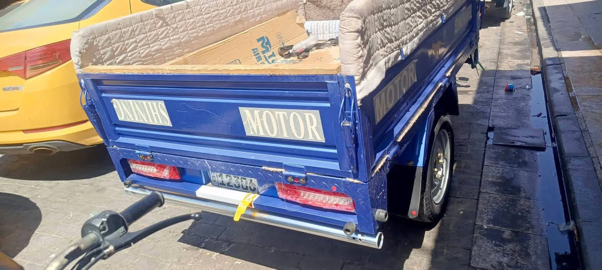 جمره للبيع 23 مرقم كامل مكمل
صارلهه 20 يوم طالعه من الوكيل 
السعر3،350 وبيه مجال 
***********
