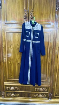 قياس ٣٨ • ملابس