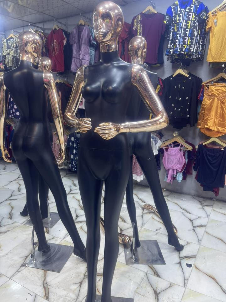 السلام عليكم ملكانات مال جبب للبيع النظافة جديد جدا عدد ٦ مكاني الدورة ***********
