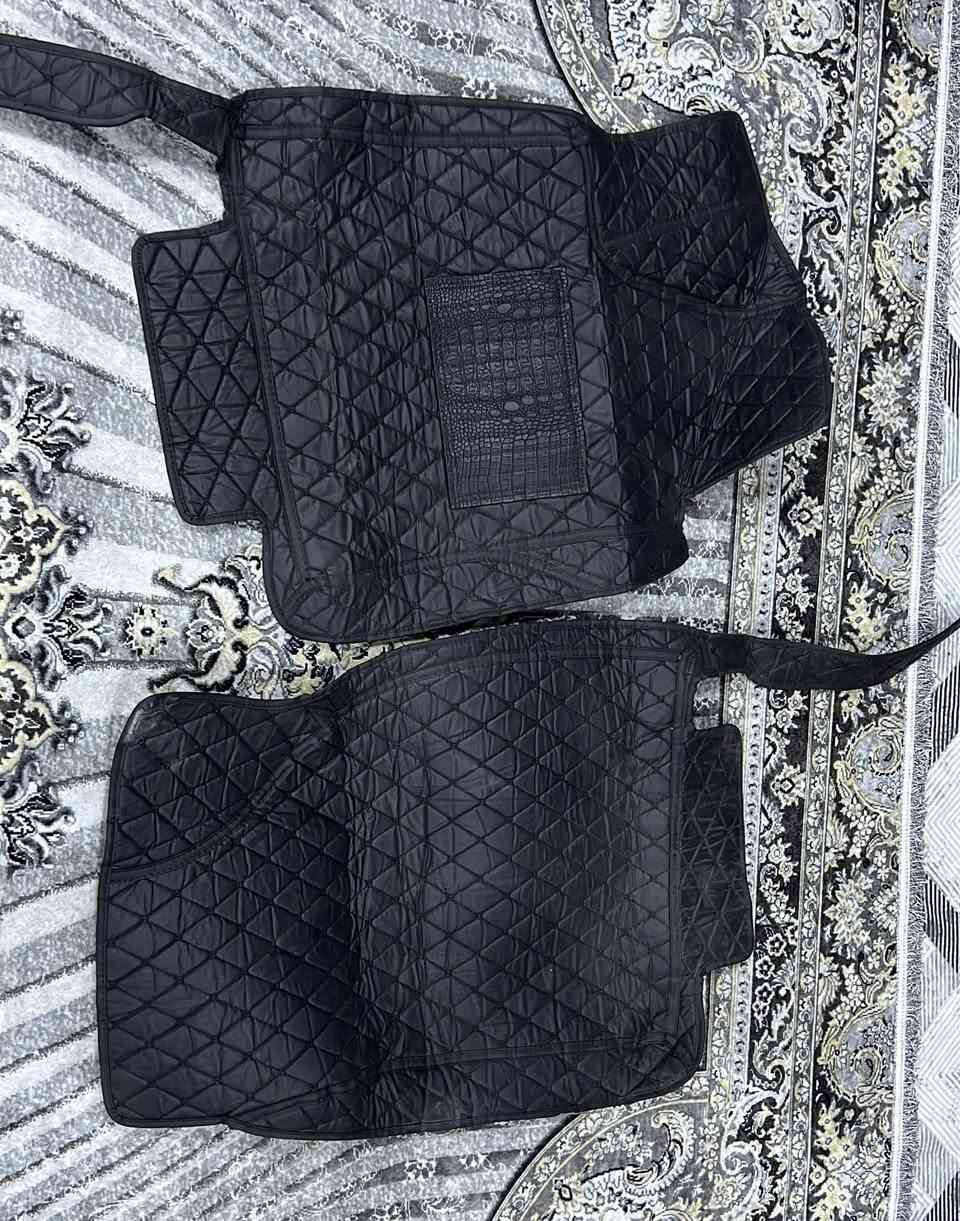 كاعيات هواي انواع مرتبه كلش جلد اصلي 
مكاني كوت وتوصيل مجاني داخل كوت 
***********
