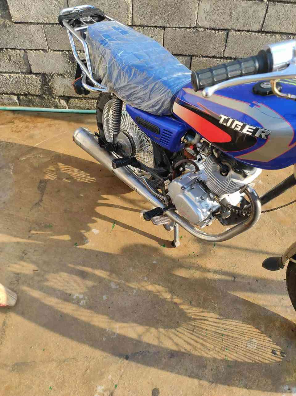 ماطور تايكر موديل 20السعر ٢٨٠وبي مجال


**إذا كنت صاحب هذا الإعلان وتريد حذفه لأي سبب، رجاءا أرسل رسالة إلى الدعم الفني**