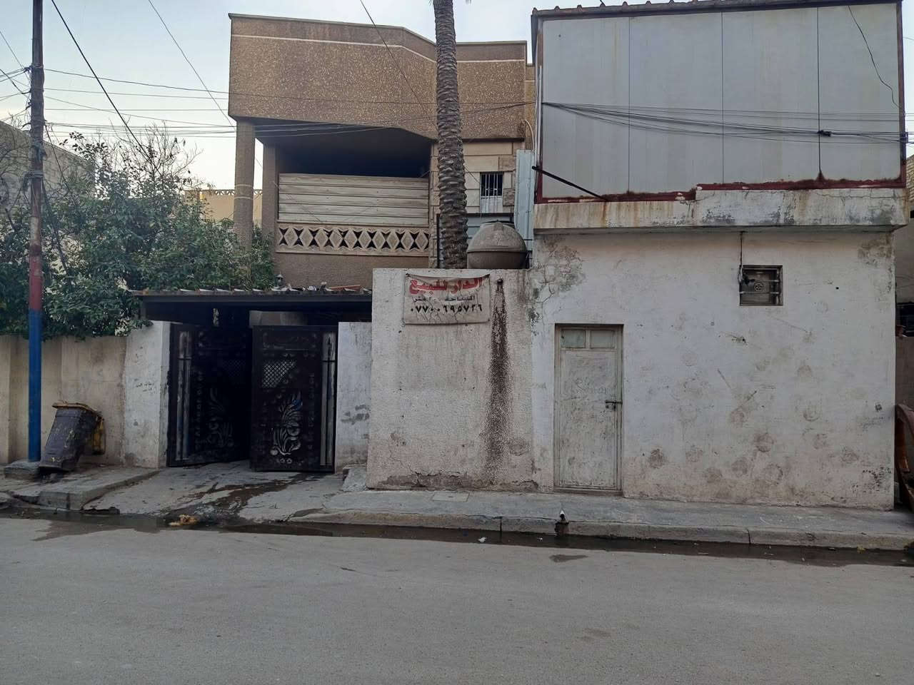 السلام عليكم بيع مساحه ١٢٠م تقطيع من٢٠٠م للبيع عنوان بغداد الشعب بالجزائر  للاستفسار اكثر الاتصال ع الرقم هذا 
***********
