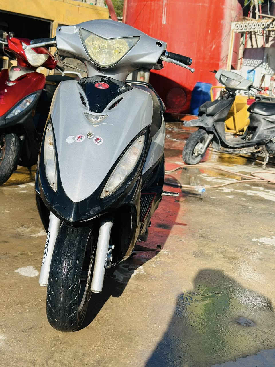 سلام عليكم دراجه كامكو جي فور دراجه كهربائيات كله شغاله سلف يكلف 10الف شغال بس الدشلي مشكل ما بي اي خلل محرك مبدل بوشه و بستم دراجه شلعه و معدل حلوه نضافه حلوه سعره400  و بيه مجال رقم *********** او مراوس ب فراشه فحل مكان نجف
