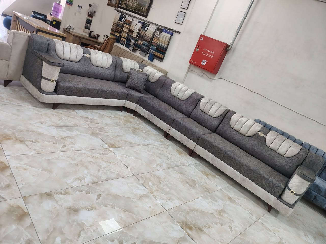 ⚜️👑 مجمع ابو بلاش للاثاث 👑⚜️

جميع اللوان متوفر مختلف المديلات والقياسات صار عنده مراوس القديم بالجديد صار عدنه نضام القصد📌 العنوان كربلاء طريق الحر مجاور معمل الثلج  مقابيل الاتحاد الرياضي اي ستفسار الاتصال  يوجد واتساب 👈***********👉👈***********👉

