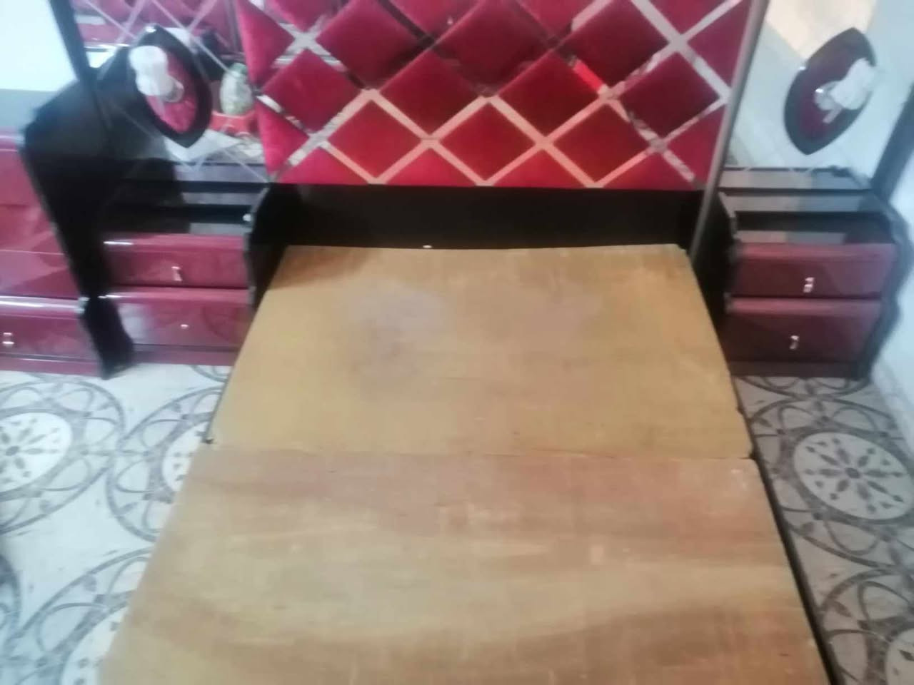 للبيع غرفه نوم تركي 10 قطع 
السعر 800وبيها مجال


**إذا كنت صاحب هذا الإعلان وتريد حذفه لأي سبب، رجاءا أرسل رسالة إلى الدعم الفني**