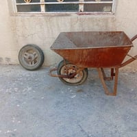 عربانه لبيع هي وتاير يردلها بس صبغ مكاني بغداد مدينه الصدر وهاذا راقمي...
