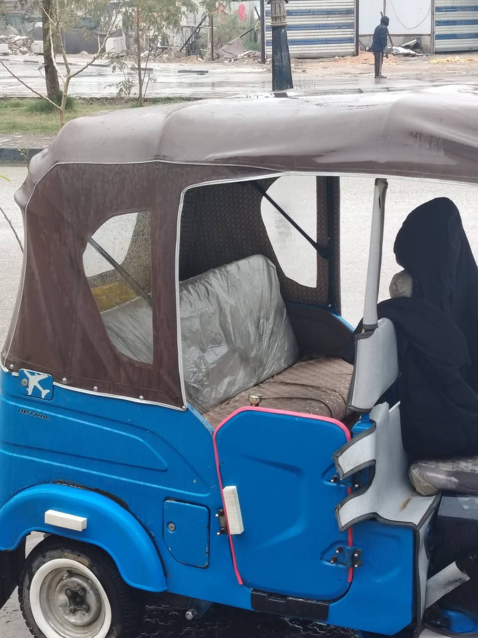 تكتك 21 للبيع رقم بابلتكتك 21 للبيع رقم بابل
سنويه بسمي انكليزي
تكتك خير من الله احله
من الصوره
مكاني،كربلاء اطوريج
***********
