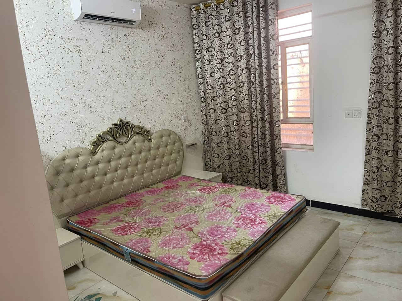 #للايجارفي السيديه ارام للاستثماروالتطوير العقاري 50متر يحتوي على 3غرف موثث صاله مطبخ خدمات للاستفسار***********
