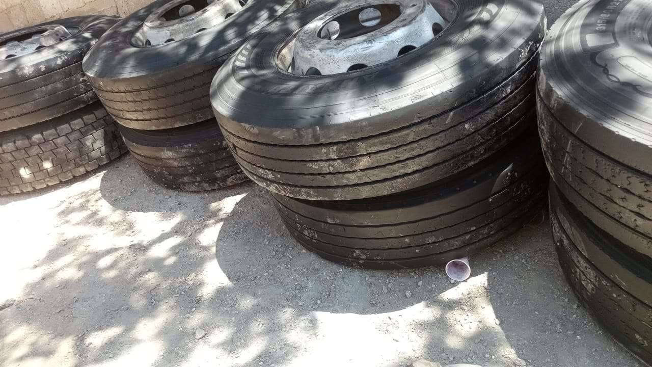 @نزلت عندي شروه كوشوك 315 على 80 على 22 ونص وكاله تاريخ صنع حديث وبلون على 385 على 65 على 22 ونص  55 باللون واطي لاصحاب محلات البناشر كله بجنطات0781389232


**إذا كنت صاحب هذا الإعلان وتريد حذفه لأي سبب، رجاءا أرسل رسالة إلى الدعم الفني**