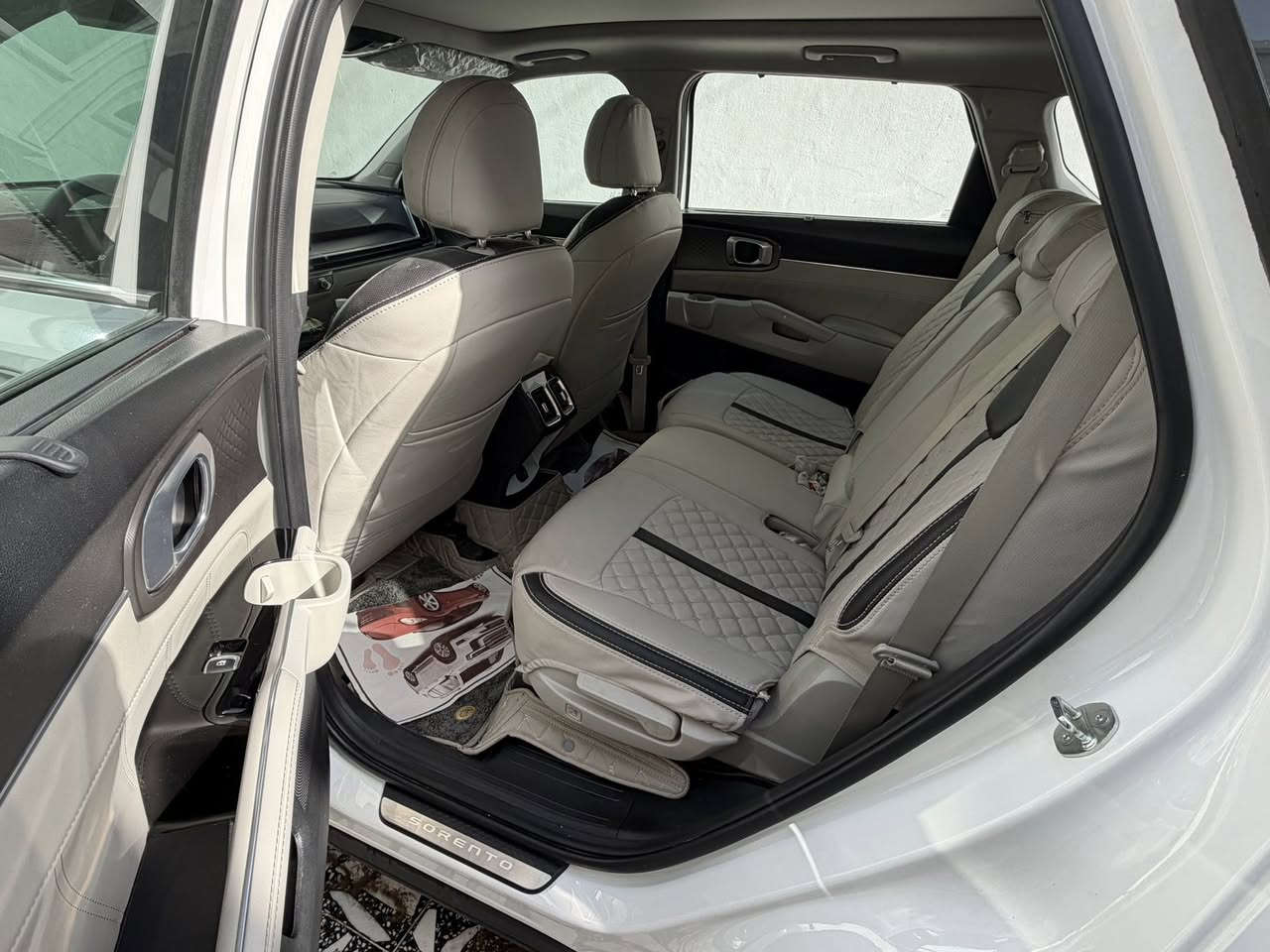 السلام عليكم سورنتو 2024 فول مواصفات عدا الكشنات مخمل وعدا الفورويل ماشيه ٢٩ الف كفاله عامه رقم بغداد العنوان بغداد البلديات ***********
