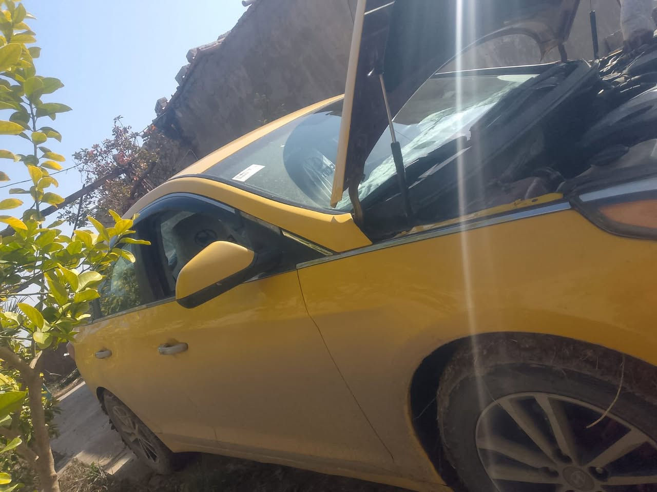 سلام عليكم البيع او امراوس سوناته موديل ١٥ سياره جلد كشن كهرباد شاشه كامره تحكم استيرن رقم بغداد مصفره هيئه وغرامات سياره ماناقصه شي السعر ١٢٥ بيع او مراوس ***********
