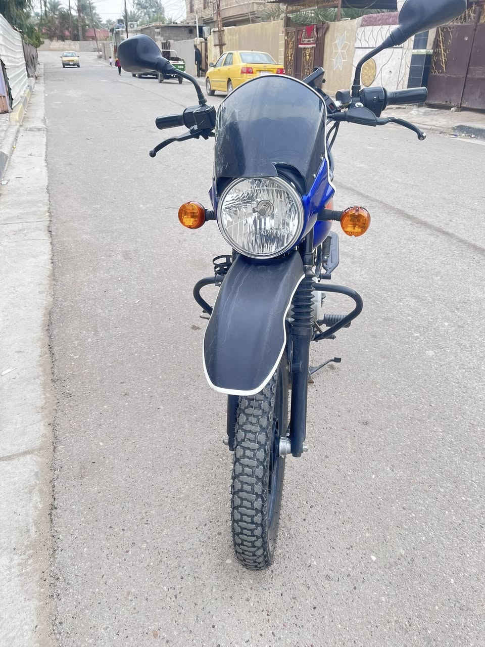 السلام عليكم دراجه بوكسر 24 دراجه خير من اللّٰه ونضيفه شوف العين وزوج تايرات جدد والدراجه مكفوله كفاله عامه شرط الفحص ومرقمه رقم بغداد بأسمي واللوحه انكليزي السعر
2و350 وبيه مجال حك الجيه
المكاو بغداد الزعفرانيه
***********
BOXER
