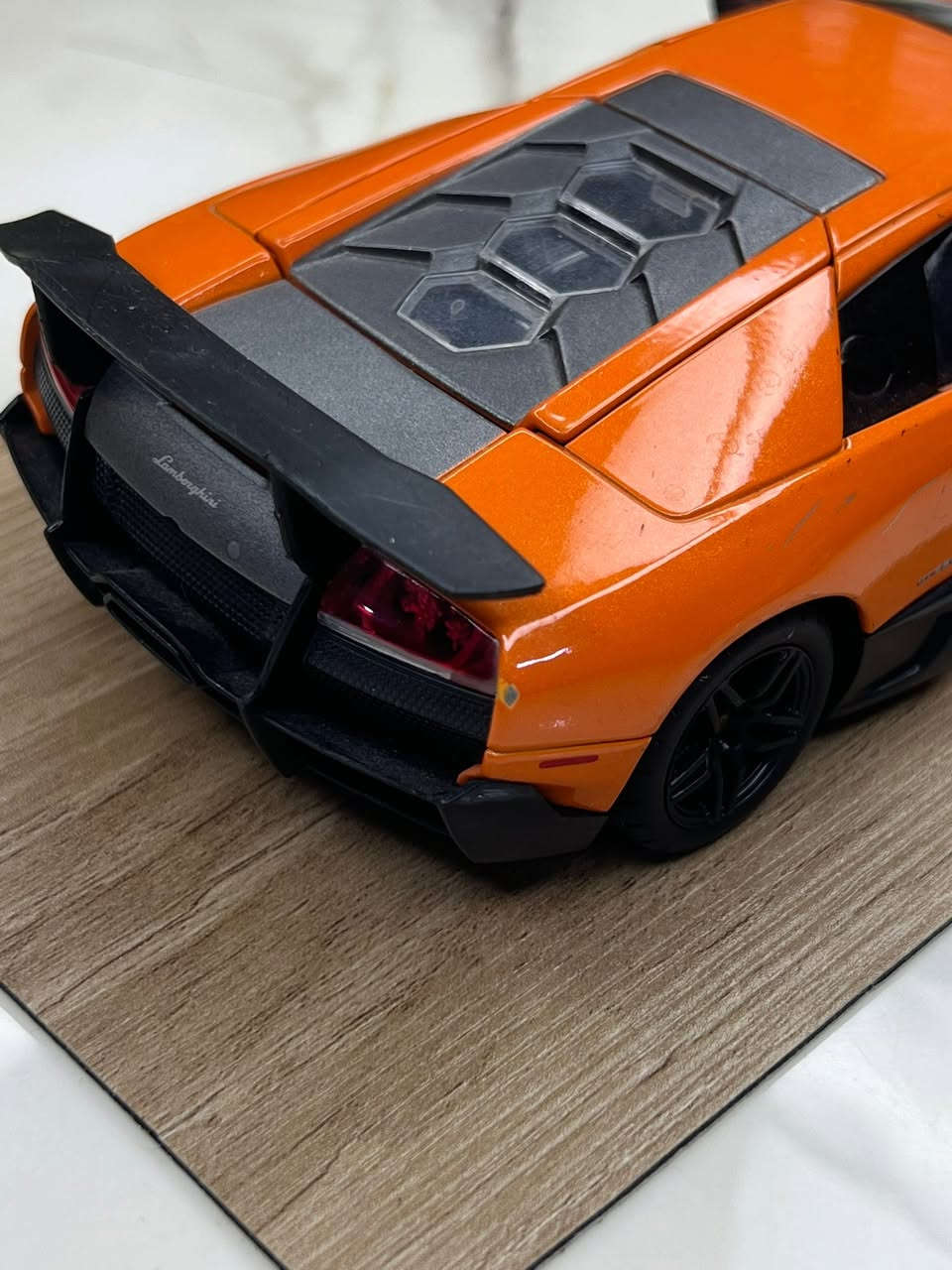 للبيع ⌚️

لامبورجيني مورشيلاكو نسخه ال SV 🔥🔥
حجم 1/24 
انتاج شركه/ راستار 

للتواصل : ***********
حساب تيك : diecastbaghdad0
انستا : diecast_baghdad_1
فيس بوك  : طه جمال العامري
