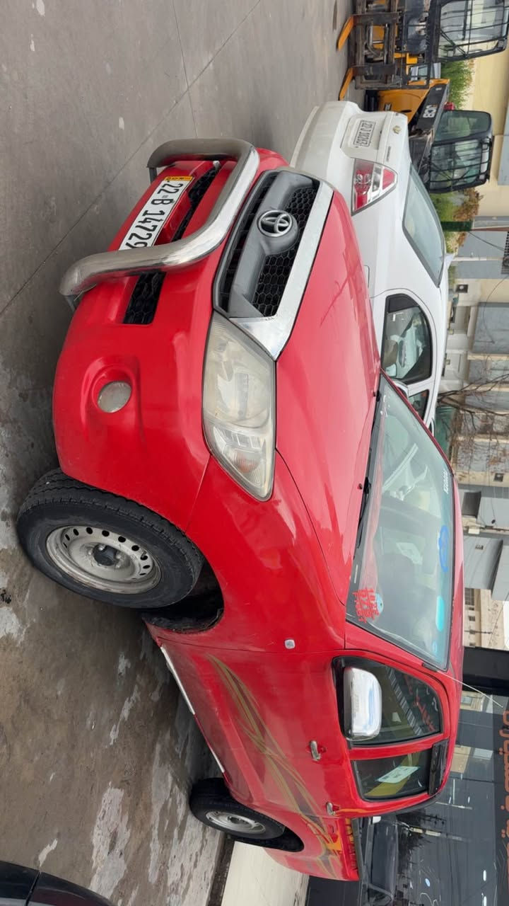 تويوتا موديل 2011 بوياغ عام زور جوانه سيارةكة رةقةم تازةية سةنةوى تا2030 تايةكانى تازةية تةبريد بةشةرت مةكينةى كراوةتةوة بةلام بةشةرت لةكةل قةپاغ سةقفى كوراوة  سيارةيكى تابلى توندو تولة*********** أربيل, العراق
