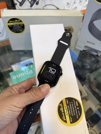 ساعة ابل الجيل العاشر 46ملم  ملحقات كاملة مع سير اضافي  نظافة 100  بطا...