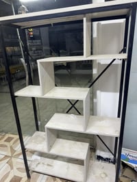 رفوف • ٣٠ قطعة • بي انارة