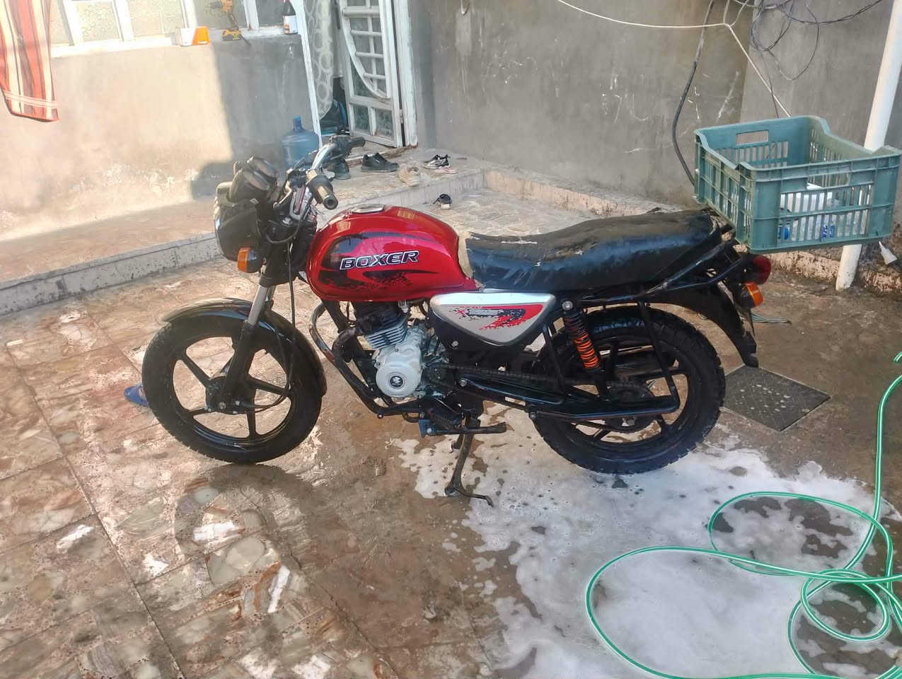 كلك كلك كلك كلك 

بوكسر 23 
محرك ما مفتوح 
دراجه دواخل نضيفه
عوزه بس كشن 
مال شغل و سعر مناسب 
بـ 700 وبيها مجال بسيط


**إذا كنت صاحب هذا الإعلان وتريد حذفه لأي سبب، رجاءا أرسل رسالة إلى الدعم الفني**