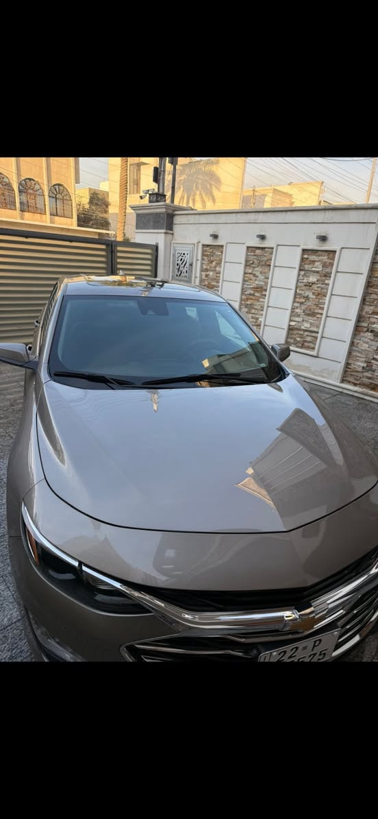 السلام عليكم
ماليبو 2024 LT 
بجم كبس مبدل فقط باب بصف سائق 

بنوراما 
كشنات تدفئة 
هاندبريك دكمه 
حساس امامي خلفي 
رادار 
كاميرا خلفيه 
كشنات كهرباء 
بصمة 
تبريد قطعتين 
شاشة ابل كاربلاي واير ليس 
تبريد ثلج
نعومة 
محرك 1500 توربو 
ماشية 43 الف كيلو فقط وليس ميل
دهن كله أدير ايسي ديلكو 
وبنزين كله محسن 
سيارة خير من الله واقتصادية ورفاهية وشلعه 

مكاني بغداد السيدية 
رقم أربيل يعني أنسى الغرامات تحويل ثاني يوم 
السعر اتصل
***********
