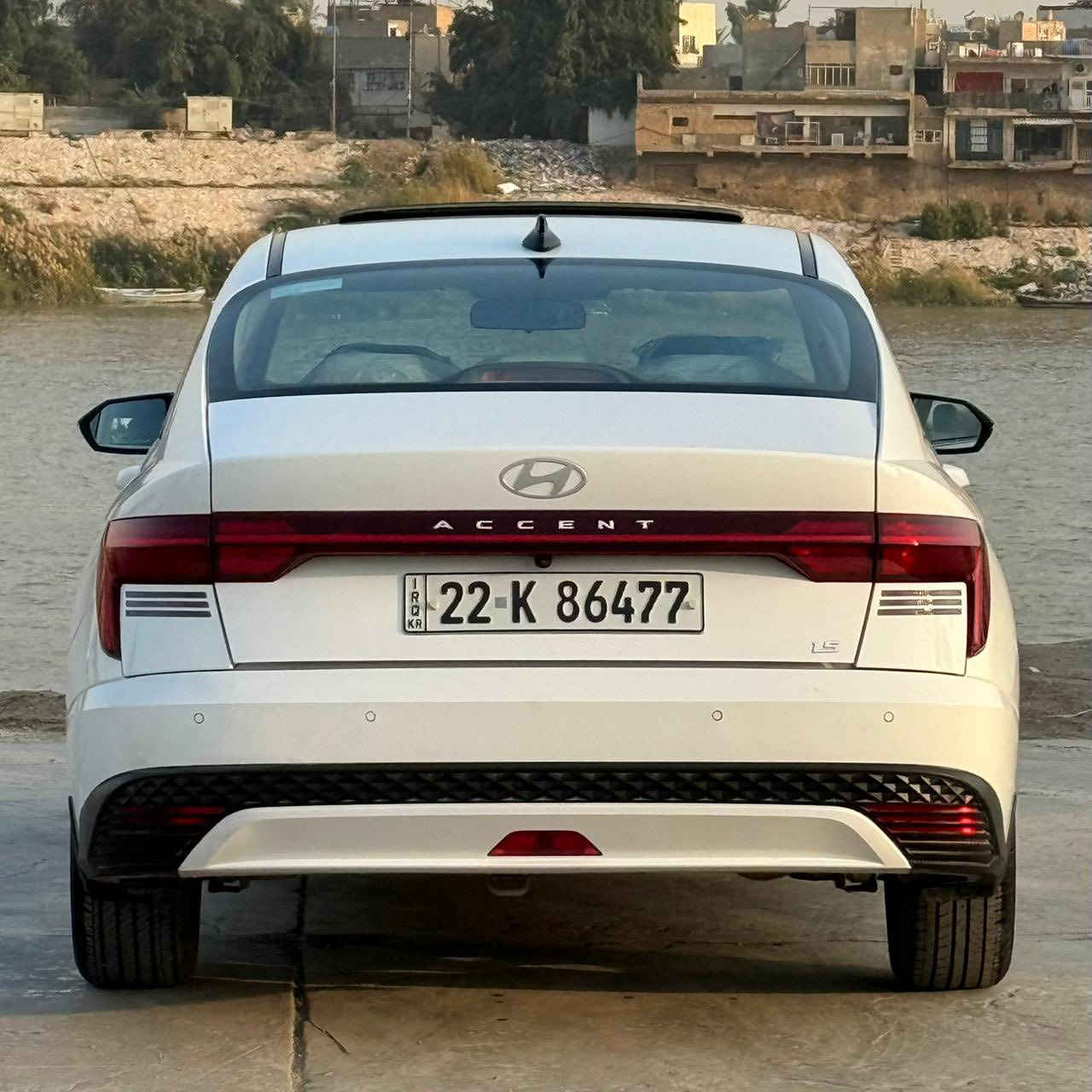 السلام عليكم
هونداي اكسنت 2024 خليجي مكفولة 
فول مواصفات رقم اربيل تحويل او وكالة مضمون 

المواصفات: فتحة سقف - قطعتين تبريد

شاشة كبيرة - كامرة خلفية - ويل كب 

حساس خلفي - LED امامي - بلوجكتر 

شاشة دجتل - حساس ضغط الإطار - داخل لونين

فول تحكم ستيرن - محرك 1500 - ماشية 67 الف كم 

مكان السيارة بغداد الدولعي 
للتواصل والاستفسار:
***********
***********
***********
