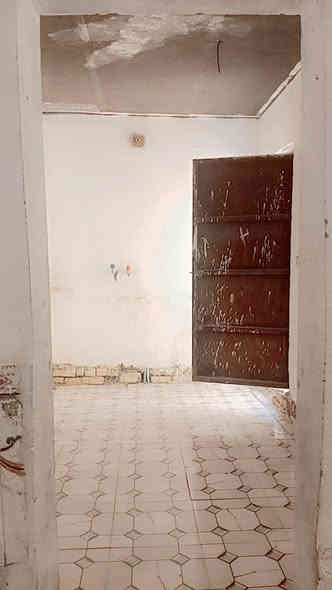 بيت زراعي للبيع امامي بالاسكان الصناعي النزله الاولى مساحه 100مترالسعر48وبيه مجال ***********
