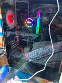 Pc للبيع • حاسبة نظيفة • شاشة msi 27 • 180 هيرتز • مذربورد H610 • معال...