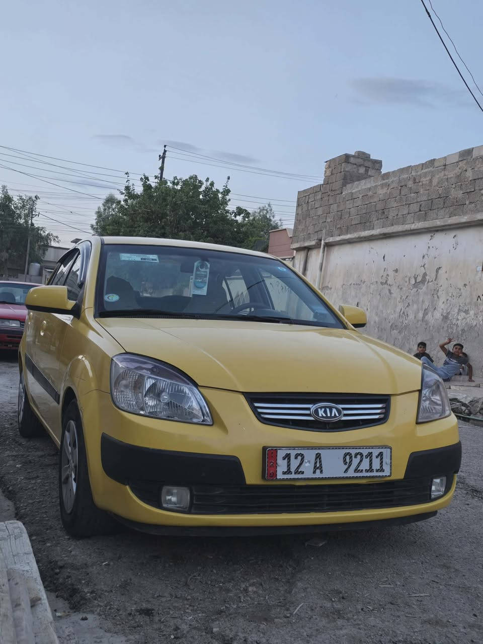 السلام عليكم 
كيا ريو موديل 2008
وارد امريكي ضررها جاملغ السايق الكدام فقط 
رقم نينوى انكليزي كامل 
 غرامات 0
هيئة عليه تقريبا 5-6 اشهر هيج شي
سياره نضيفه خير من الله 
محرك كير خير من الله 
كير توماتيك فول عادي 
جاهزه كامل 
سعر 88 وبها مجال 
رقم الهاتف ***********
