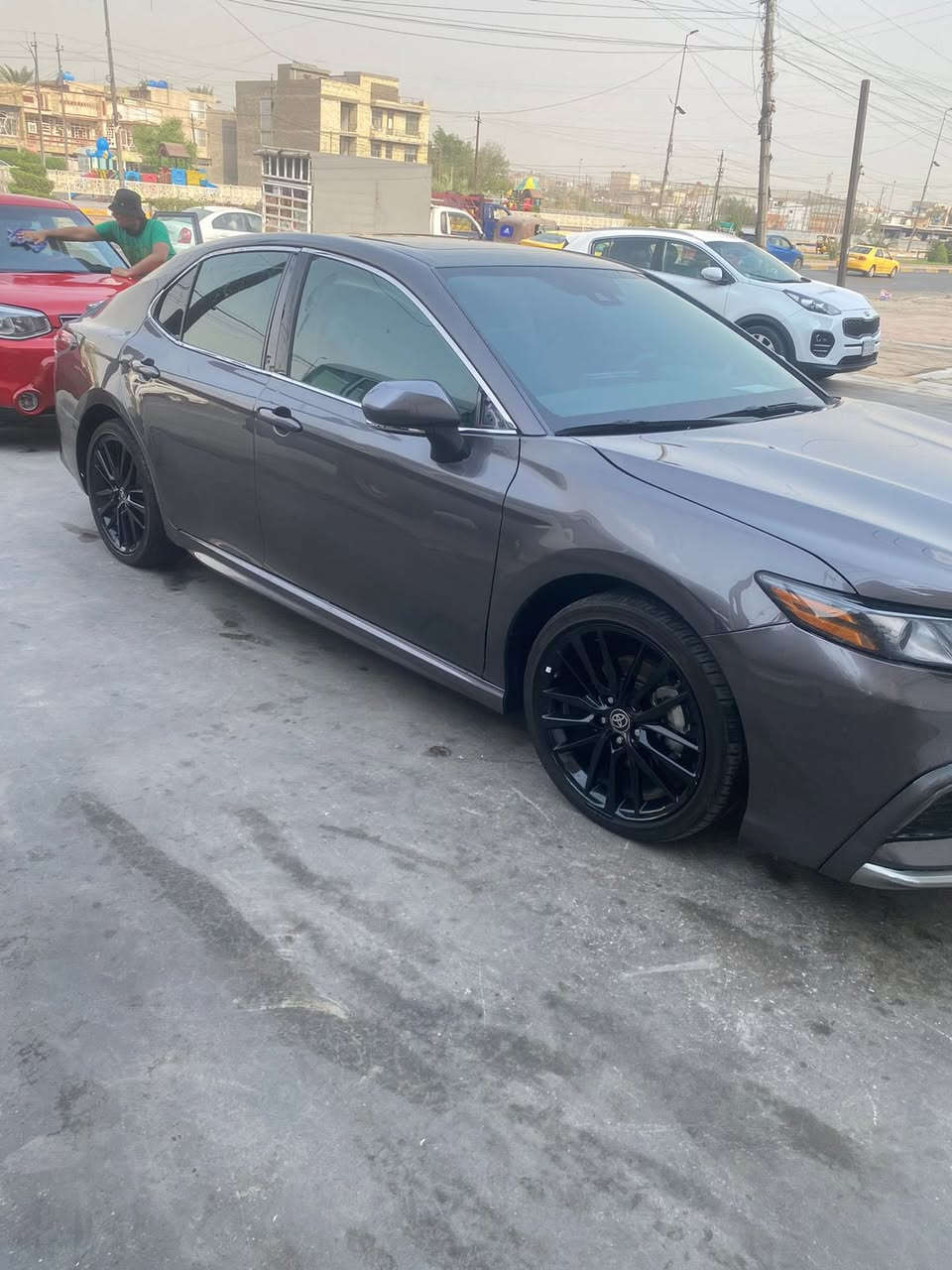 Xse 2023 
 رقم بغداد باسمي السيارة ماشية ٢٢ الف ميل 
رقم الهاتف ***********
