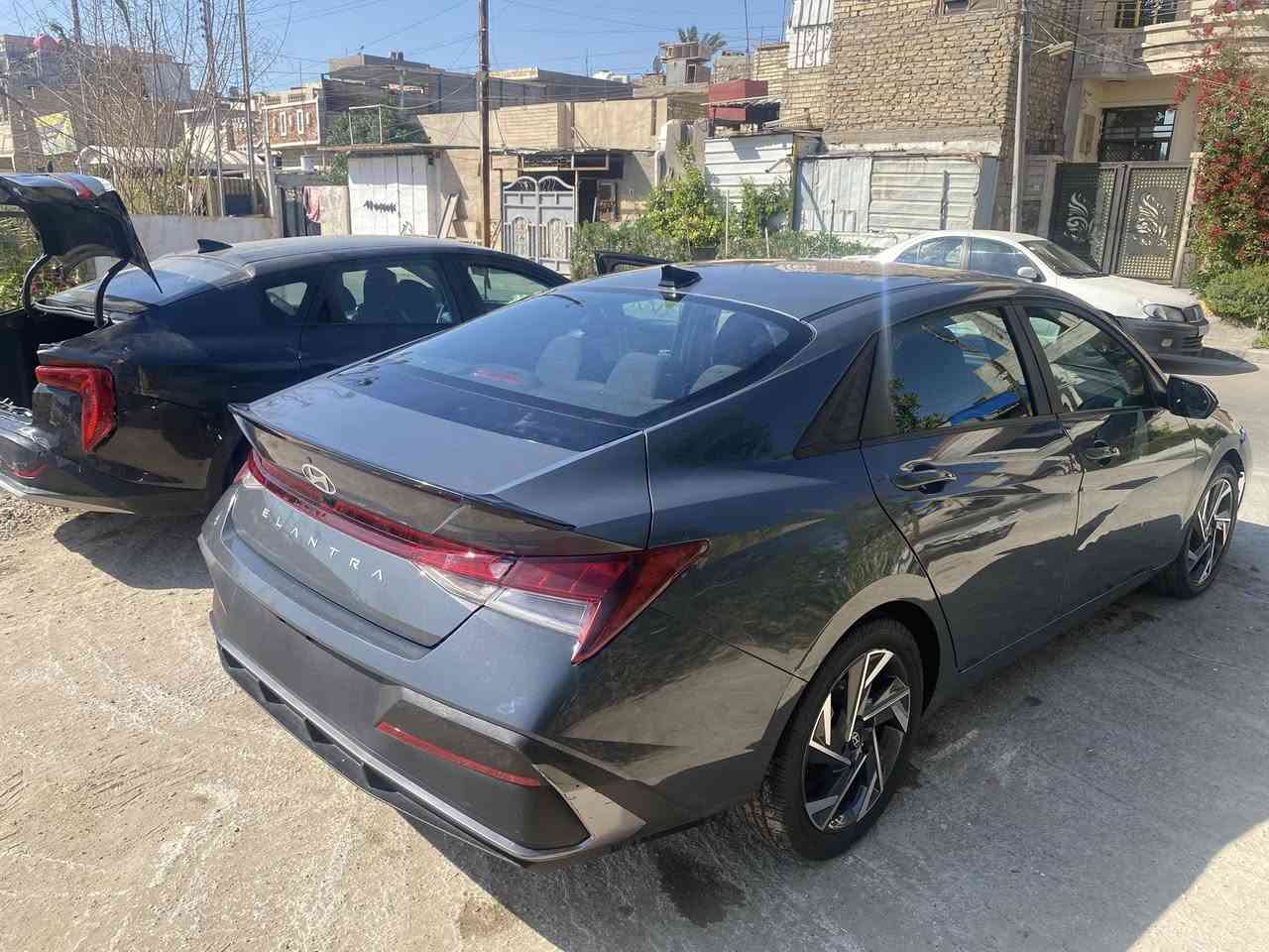 للبيع النترا موديل ٢٥ بصمه حادثها جملغ رباب وربع البنيد مصبوغ وباب وجملغ نفس لون مبدلات اصلي مكاني بغداد حي العامل ‭٠٧٨١ ٢٩٣ ٣٢٨٤‬
