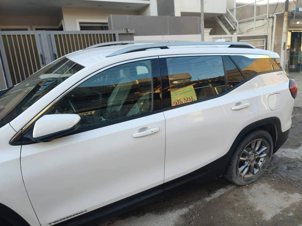 #GMC_تيران 2022 مواصفات Slt
🔥🔺🔺🔥
ماشية 45 ميل
مابيها تبديل ولا قطعة 
فقط صبغ بخشم البنيد 
نظام فور ويل 
كشنات ميموري 
بصمة
تشغيل عن بعد
تحكم ستيرن
شاشة
تبريد قطعتين 
تدفئة مقاعد
محرك 1500 تيربو
كشنات جلد
كامرة خلفية
جنطة كهرباء 
انماط قيادة
وباقي الموصفات المعروفة عن slt
رقم بغداد
مكانها🔺بغداد📍
الاتصال 🔺☎️
*********** 
موجود واتساب

ادخل للبيج بي سيارات معروضه 

🟥سعر ✍️👈🔥في التعليق يتم الرد فورا🔥🫡

🟥سعر $ ✍️👈🔥 لە کۆمێنت بنوسە یەکسەر وەڵام 
دەدەیتەوە🫡
———————————
بيع السيارات :: CARS#
👆👆👆👆
لعرض. سيارتك على الصفحه مراسلتنا واتساب

#للبيع - #سيارات - #معارض  - #معرض - #سياره
