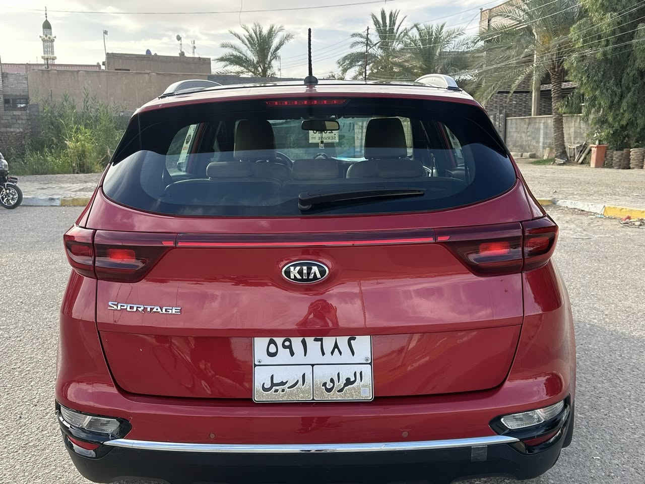 � للبيع كيا سبورتج 2020 – GT Line
سيارة نظيفة جداً ومرتبة، استعمال شخصي، ما بيها أي ملاحظات 👌

🔹 الموديل: 2020
🔹 النوع: كيا سبورتج (GT Line)
🔹 المحرك : 2000 (دوش)
🔹 اللون : أحمر ❤️
🔹العداد : 110 ألف
🔹 وارد : خليجياً

✨ فول مواصفات:
✔️ فتحة سقف
✔️ شاشة كبيرة + كاميرا
✔️ حساسات
✔️ بصمة وتشغيل زر
✔️ كراسي جلد
✔️ تحكم دركسون
✔️ وغيرها هواي مميزات

السيارة بحالة الوكالة، ما محتاجة أي صرف، جاهزة للاستخدام مباشرة

💰 السعر: (187 $)
📍 المكان: (الأنبار  -هيت)

للأستفسار الاتصال على هذا الرقم متوفر بي واتساب
***********
