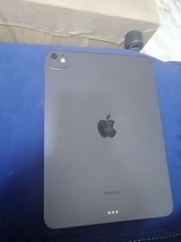ايباد برو 11 • ٢٥٦ • بطارية ٨٨٪