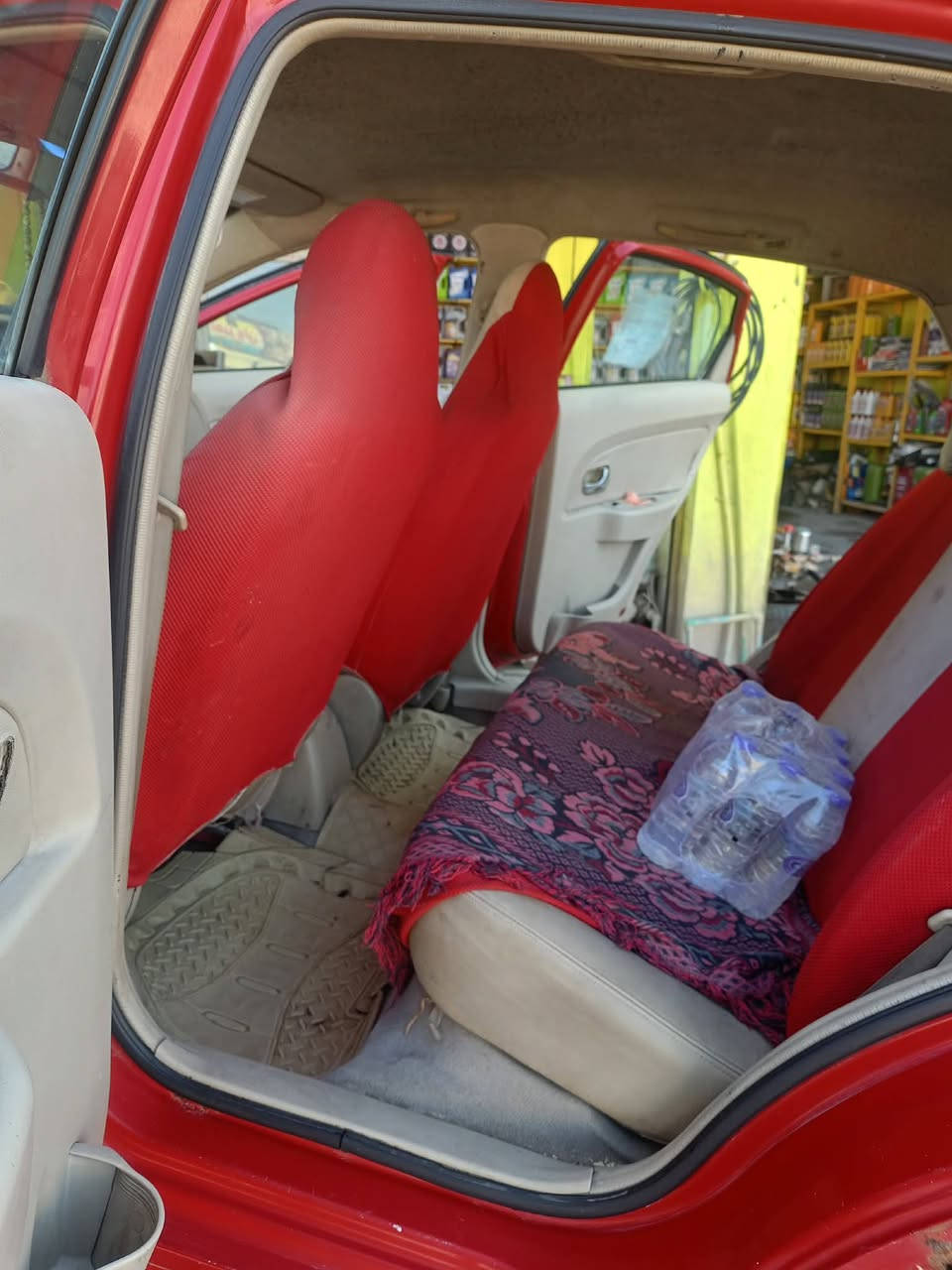 للبيع شيري فلاوين خصوصي قادسيه مكينه جديده كير  جديد سياره جاهزه مديل١٢   مكانه نجف شارع المطار سعره ٢٣بيه مجال ***********
