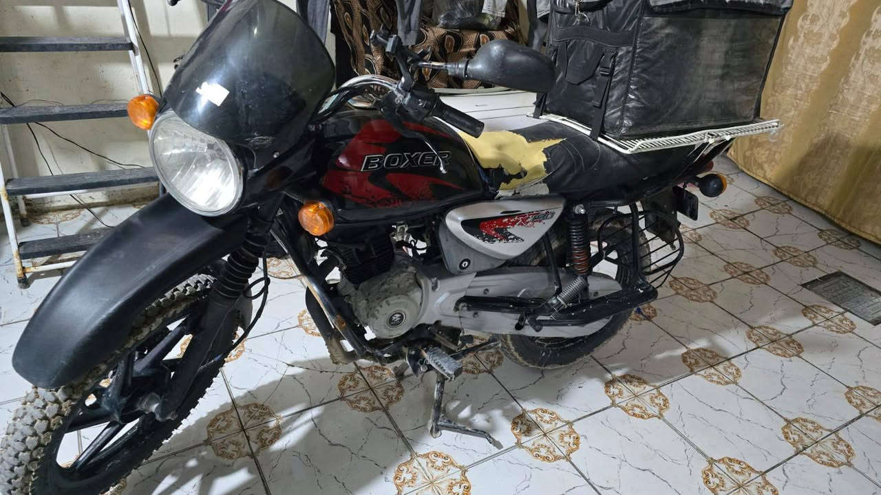 بوكسر 23 اوراق أصولية ما مرقم
الدراجة مفتوحه 
السعر مليون وربع 
العنوان الكوفة 
***********
