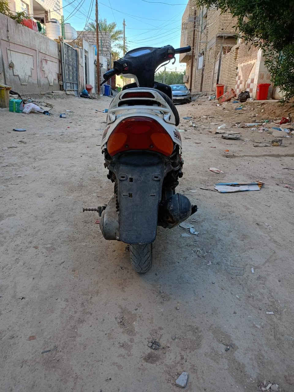 السلام عليكم ورحمة الله وبركاته 
السعر 180
دراجة ياماها نوع بيجي شغاله من طول لطول عدا السلف عوزه راجز (زوج تاير جديد/دبل خلفي جديد/اشاير وره وكدام جديد /لايت زنون ناصي عالي جديد لايت خلفي جديد /عداد السرعه شغال /عداد البانزين شغال /قفل ستيرن شغال/قفل جنطه شغال/باتري جديد/كلجات جدد /قايش جديد) عمي هاي الدراجه ومكاني ناصريه مركز شغاله من اول هندر 
*********** واتساب
