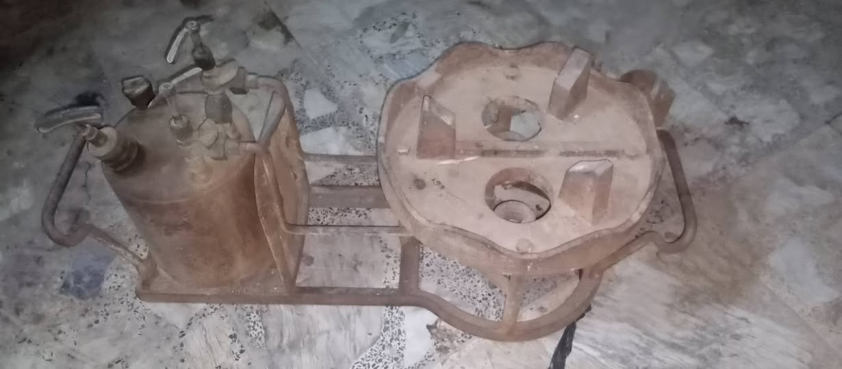 ابريمز  يشتغل على النفط وزنه اكثر من ٥٠ كيلو ***********
