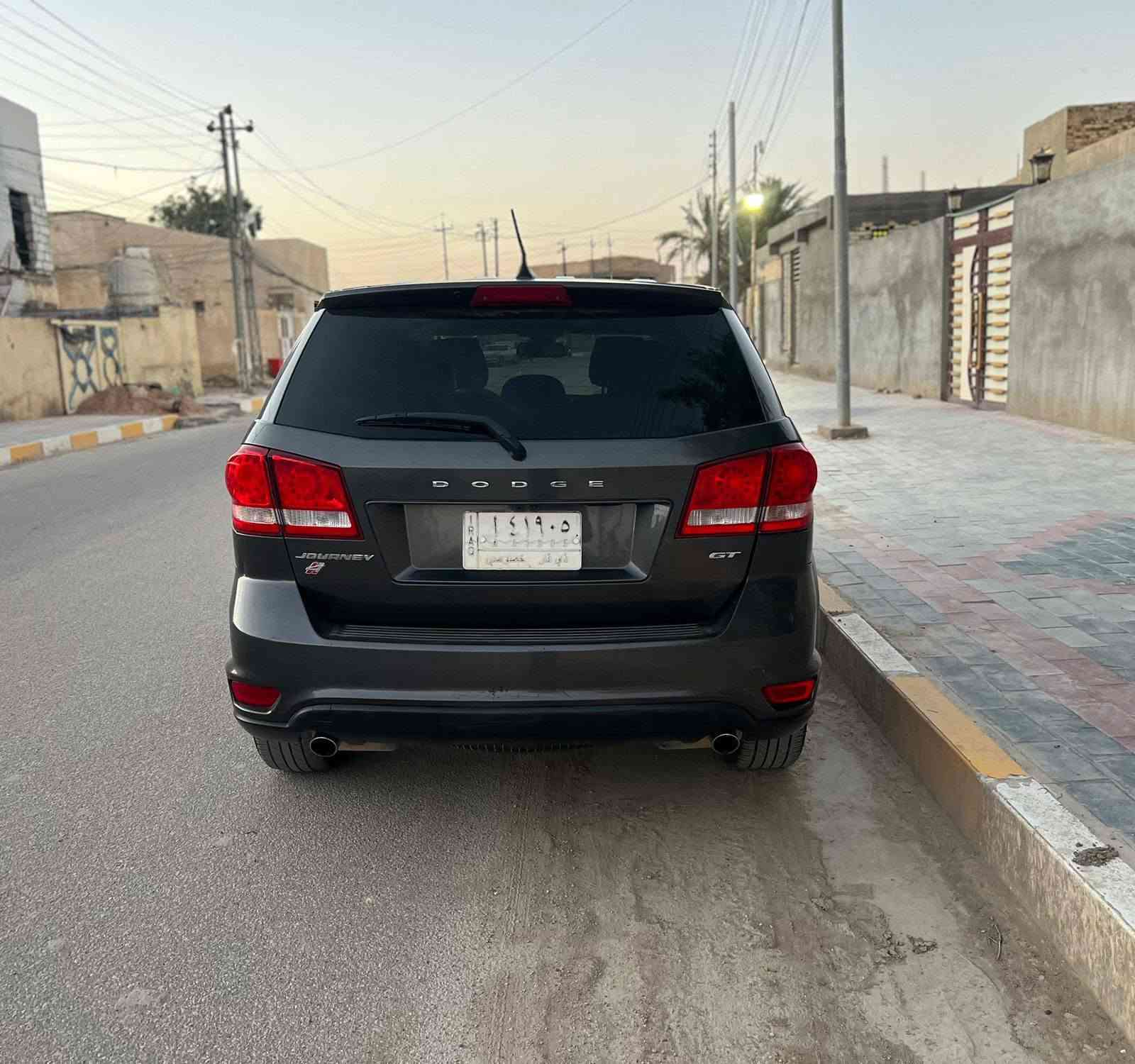 السلام عليكم ورحمه الله وبركاته 
للبيع دوج جورني موديل 19سته سلندر رقم ذي قار جي تي الضرر چاملغ معمر نفسه  
العنوان:- ذي قار ـ قضاء النصر 
رقم الهاتف:- 
***********
***********
