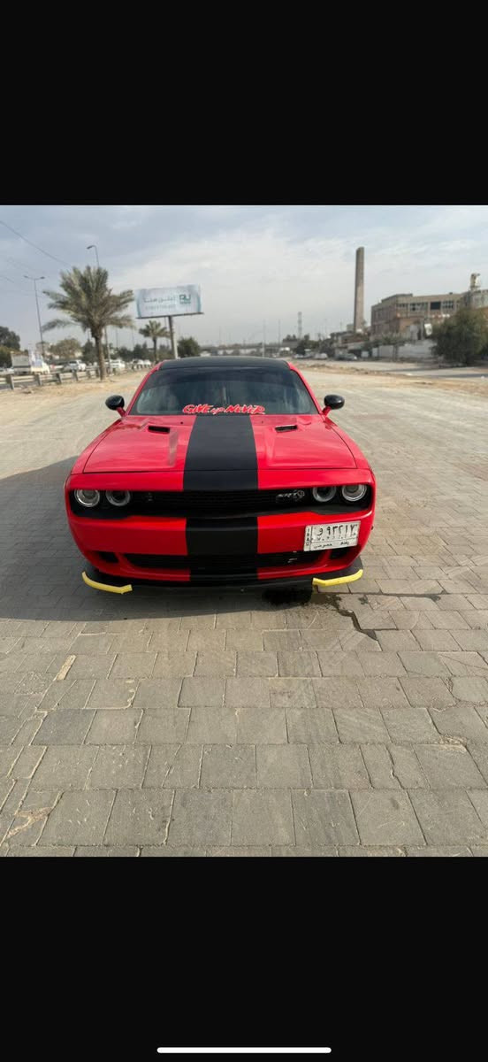 سلام عليكم
جالنجر 2010 محدث بجم 2020
مكينه 5.7
حادثه جامرلغ ايمن مصبوغه حزام بدون قماره ودواخل
جاهزه سستم صوت مابيه اي نقص 
ب110 
***********
