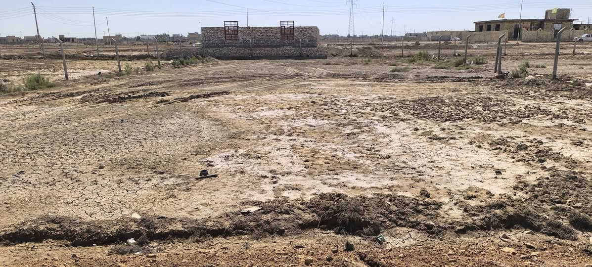 سلام عليكم قطعه طابو زراعي سند 25بحي المنصور بلَمجمع نزلت سيد ثابت مساحته 1000متر واجه 25نزال 40ماء كهرباء تبليط مداور اسهم بسم المشتري لاستفسار عله رقم ***********بي واساب بدارت كرار ال بوش
