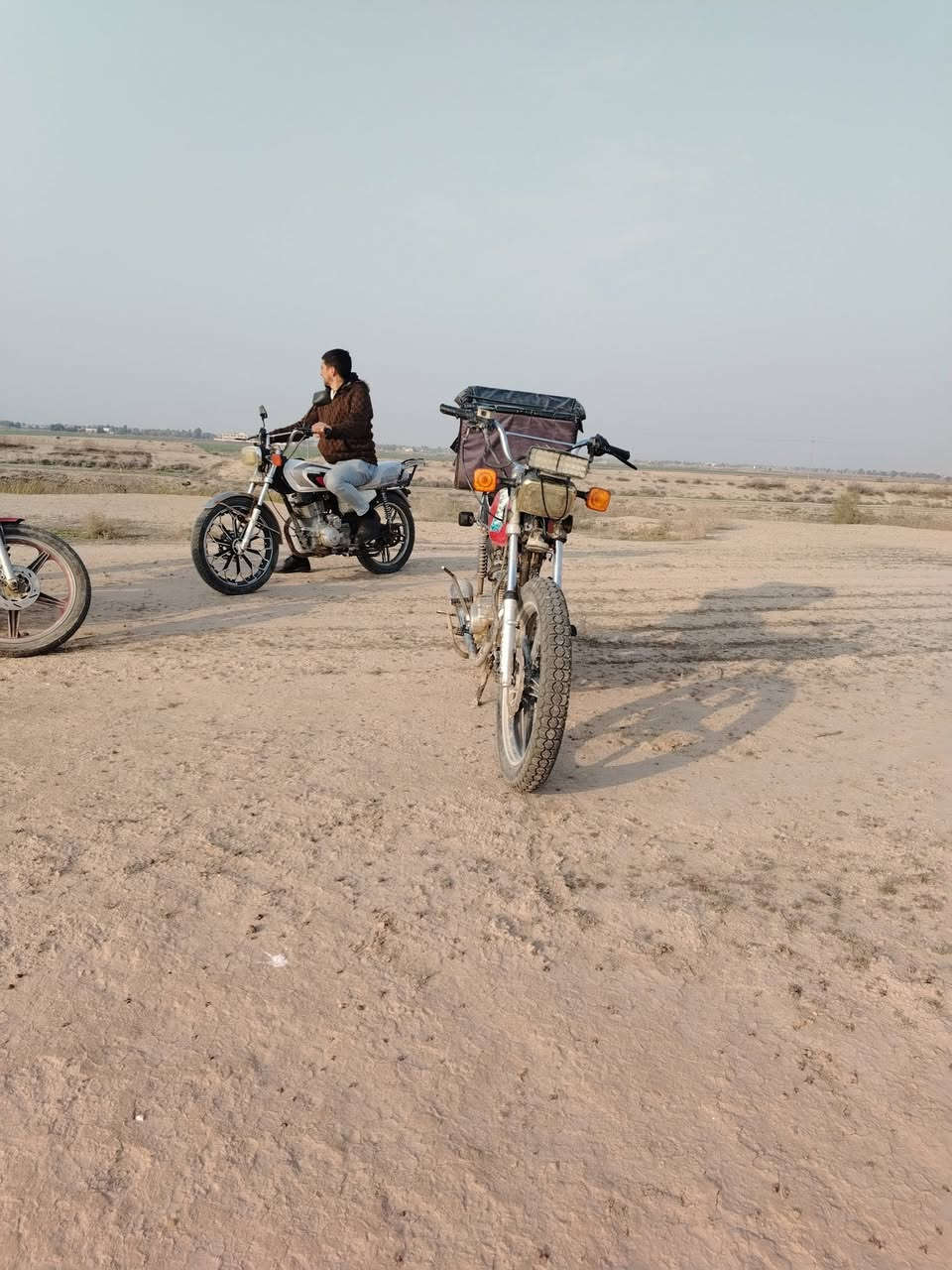 دراجه سيفان موديل ٢٠  دراجه كير محرك فول لا تبخير ولا صرف  دراجه تخبل شلعه ومعدل يموت.   قيم بل يرضى الله ولا تكسر بحلال العالم


**إذا كنت صاحب هذا الإعلان وتريد حذفه لأي سبب، رجاءا أرسل رسالة إلى الدعم الفني**