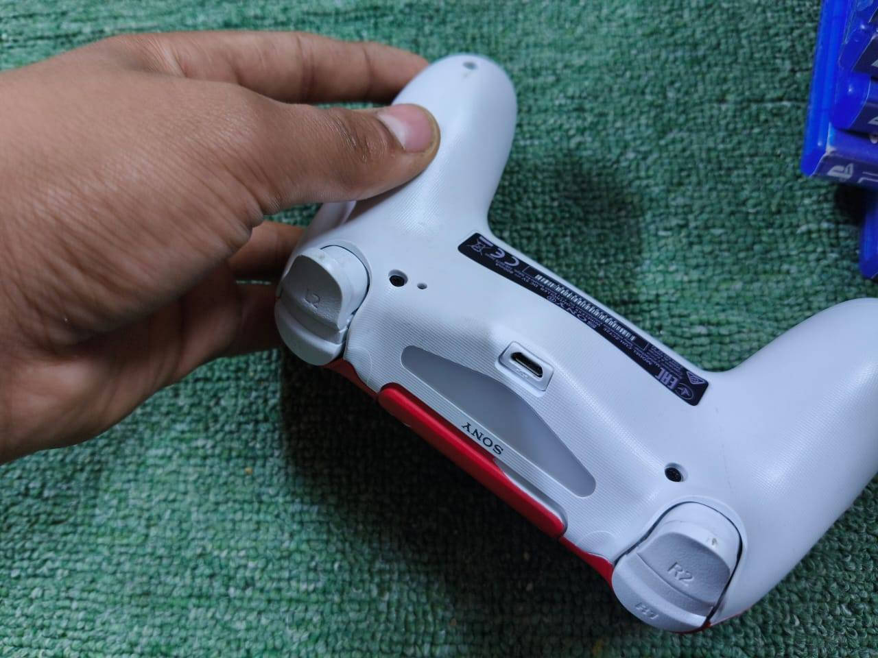 السلام عليكم اقراص بلي فور للبيع سعر البيس30الف.
والبقية 25.واليده ب25..العنوان بغداد شارع فلصطين رقم***********.خاص 24ساعه
