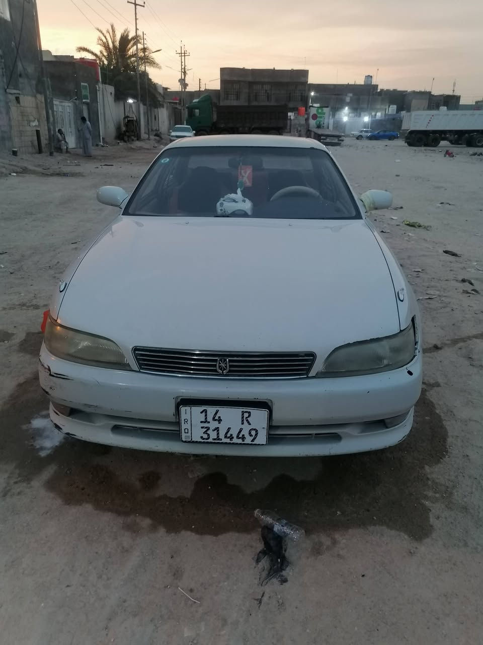 سلام عليكم سياره مارك نفخ مديل ٢٠٠٠ باسمي مكينه وكير ونجي وغرفه جديده تبريد شغال تخم تاير حداديه جديده العنوان البصرة الزبير رقم الجوال ***********
