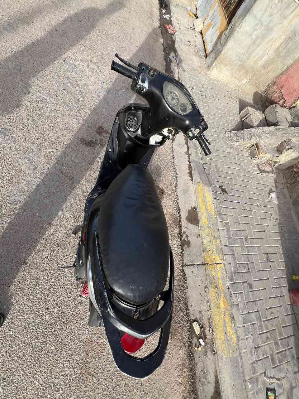 سلام عليكم دراجه ثعلب نعمه وحلوه رادهه 350 وبيهه مجال وهذه رقم ***********
