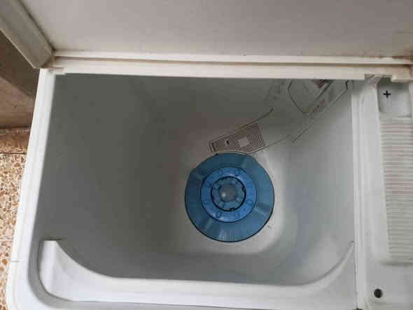 غسالة هيتاشي اصليه نظيفه شرط الشغل للاتصال *********** موصل
